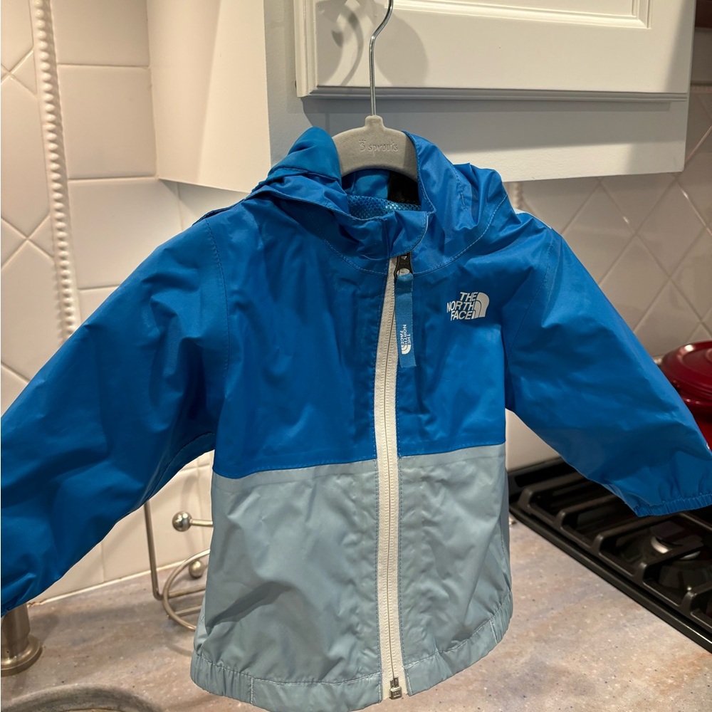 Northface baby windbreaker 3-6m